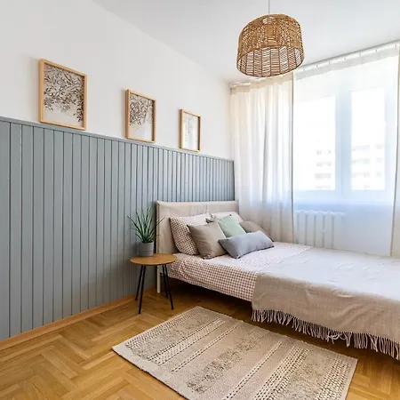 Hotel Apartament Melomanow *
